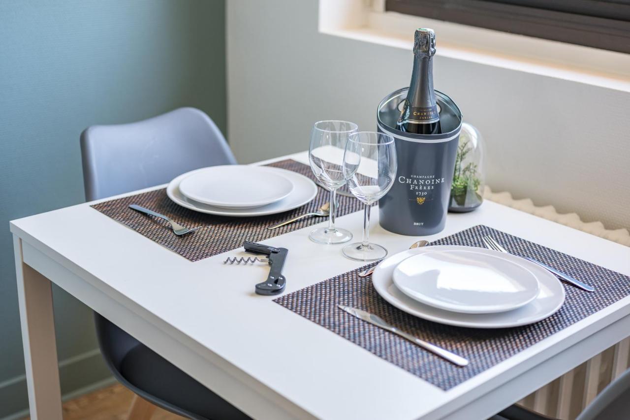 Appartement L'Eugène - 10min du RER B Le Bourget, Parking, Wifi à Drancy Extérieur photo