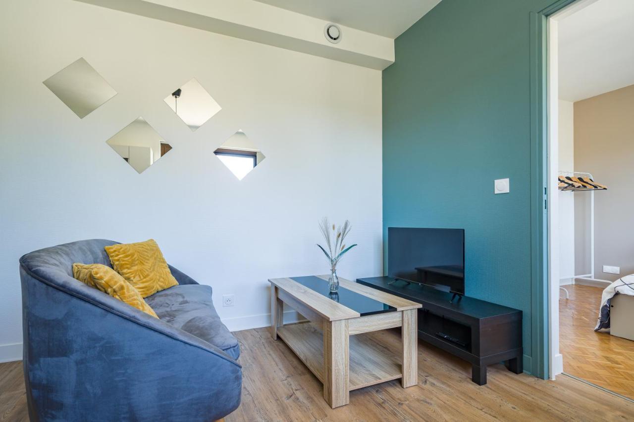 Appartement L'Eugène - 10min du RER B Le Bourget, Parking, Wifi à Drancy Extérieur photo